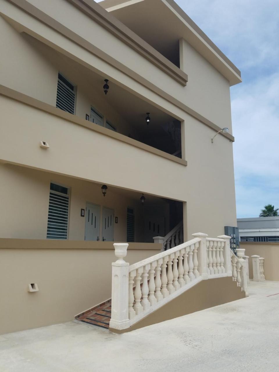 Tropical Ramey Apartments Aguadilla Eksteriør bilde