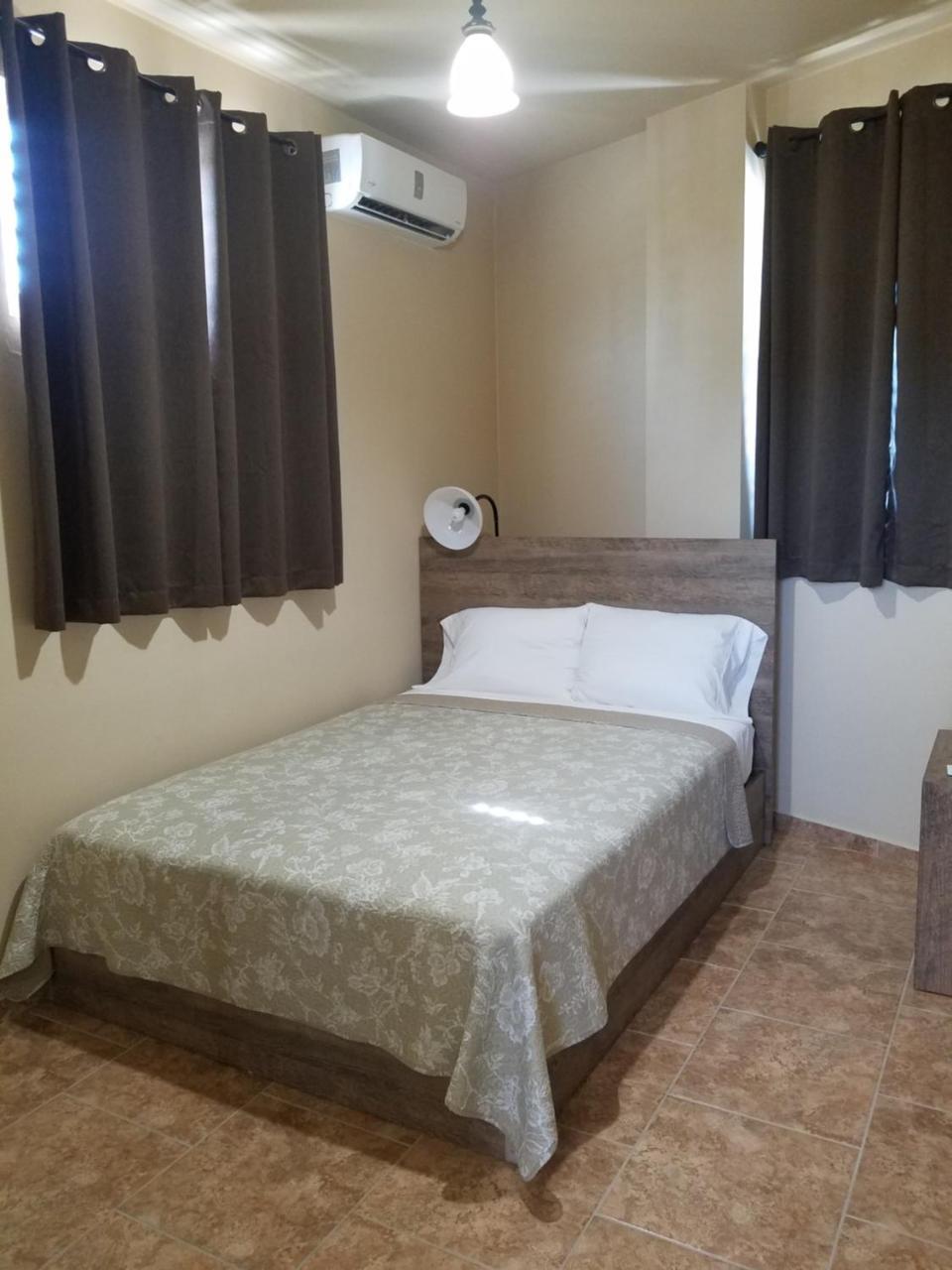 Tropical Ramey Apartments Aguadilla Eksteriør bilde